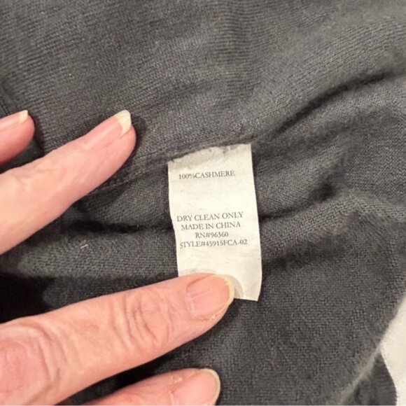 Chaiken 100 Cashmere V Neck Tank - Picture 7 of 8